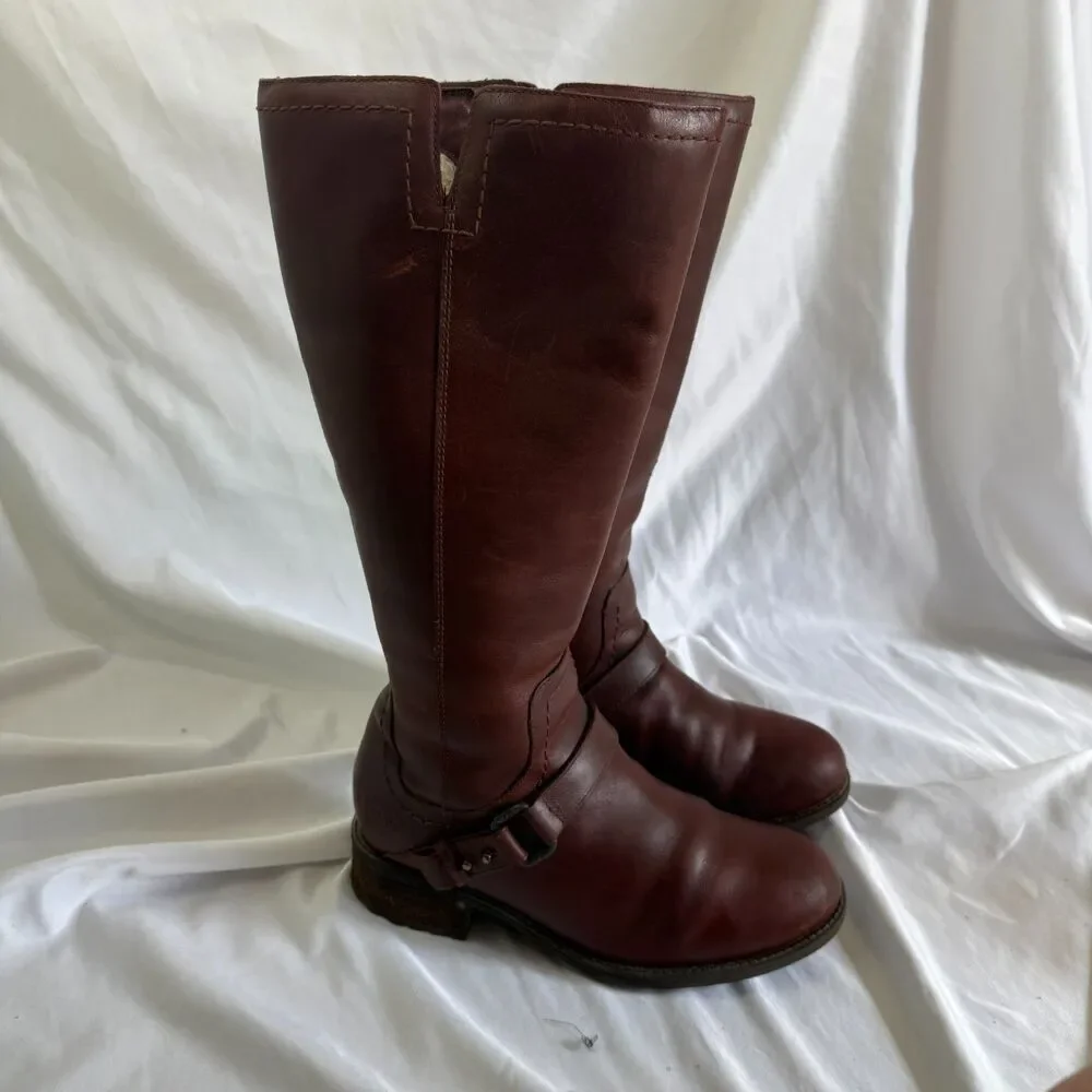 UGG Brown Red Dahlen Leather Womens Lined Equestrian Boots Winter 1006043 Size 7